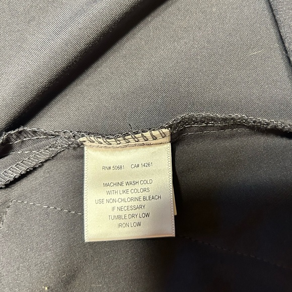 Slate Gray Grey’s Anatomy Scrub Top - Picture 9 of 10